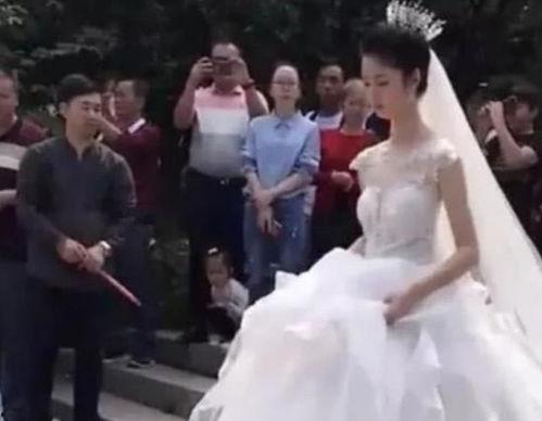 南宁新娘吃瓜事件,一场网络热议背后的真相与反思