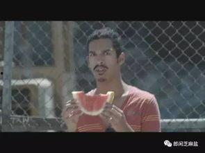 恶搞弟弟吃瓜群众,吃瓜群众围观欢乐时刻